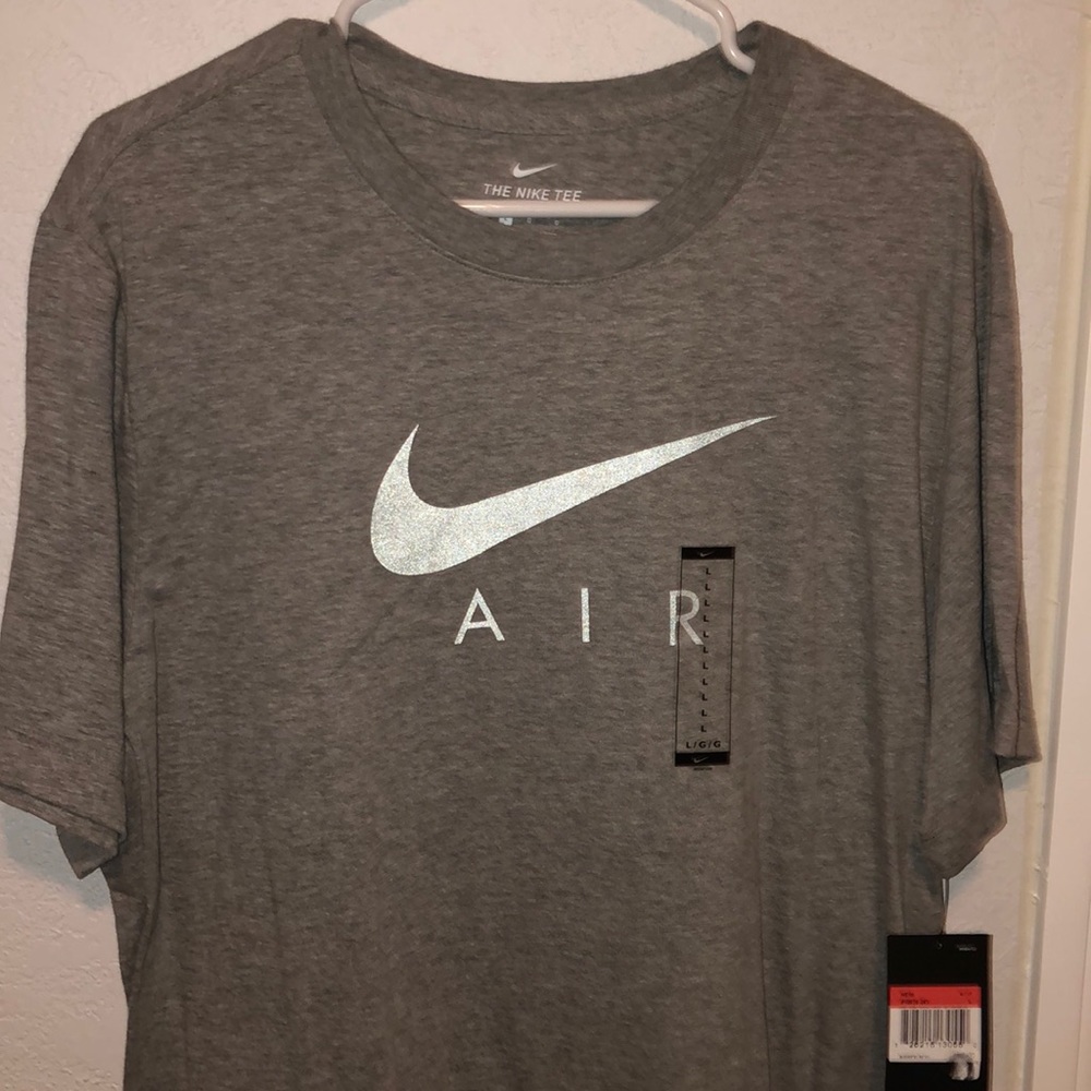 Never been worn Large Nike T-shirt